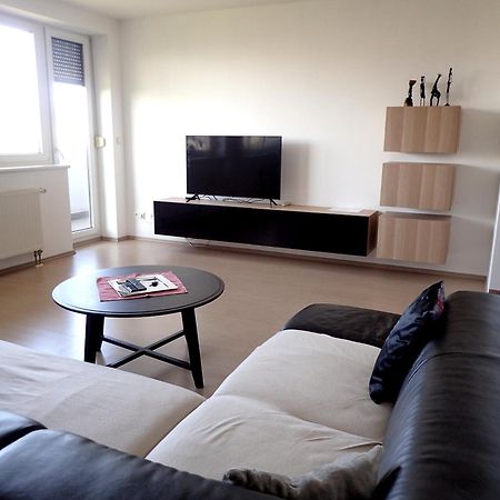Marguerite Apartment - Parking Including Bratislava Exterior foto